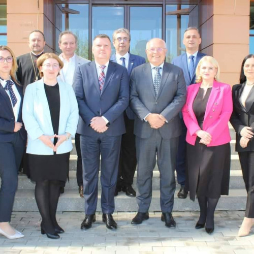 Reprezentanții CCIA Dâmbovița, întâlnire cu conducerea UVT: Crește colaborarea pentru succesul studenților