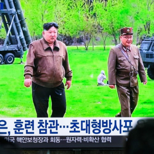 Kim Jong Un supraveghează testarea unui lansator de rachete multiple, aducând o schimbare strategică