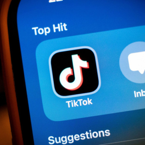 Proprietar chinez al aplicației TikTok sfidează SUA și refuză să o vândă. Guvernul american încearcă să o interzică
