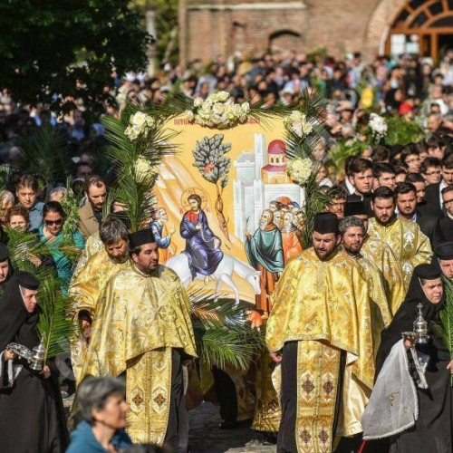 Restricții de circulație în Capitală sâmbătă pentru pelerinajul de Florii