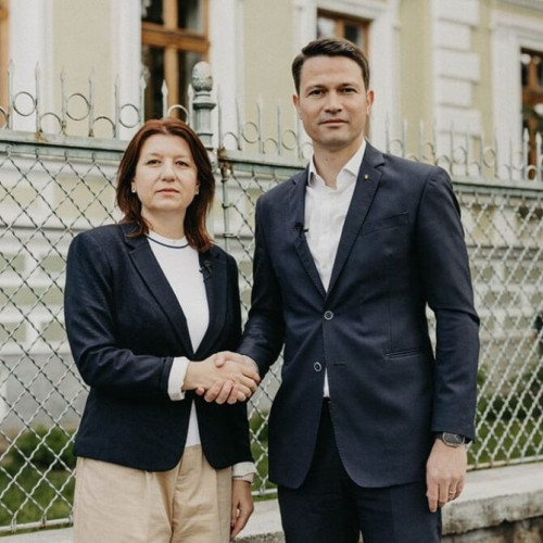 Fostul inspector general Aurelia Dan se alătură echipei de consilieri județeni PNL! Existenta sa la Asociația NOI și la Colegiul Național "Liviu Rebreanu" Bistrița o recomanda pentru aceasta funcție.