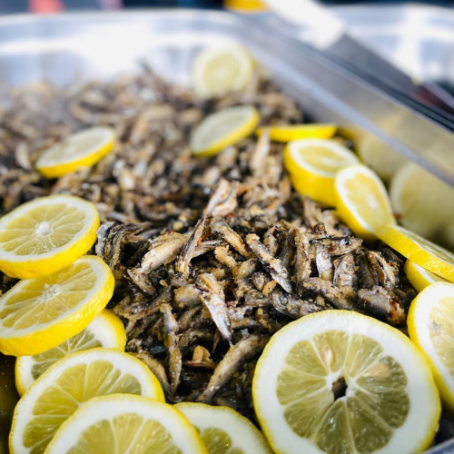 Întâmpinarea pofetelor cu delicii la Târgul de Florii din Dâmbovița Mall