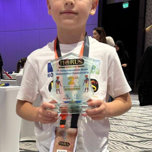 Elev din Târgoviște, de doar 7 ani, impresionează la competițiile de aritmetică mentală