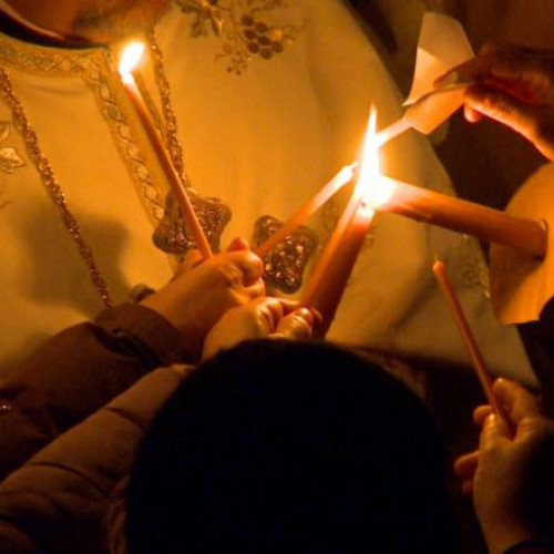 Începe Săptămâna Sfintelor Pătimiri cu Slujbele Deniilor la Catedrala Patriarhală, Potrivit Bisericii Ortodoxe Române