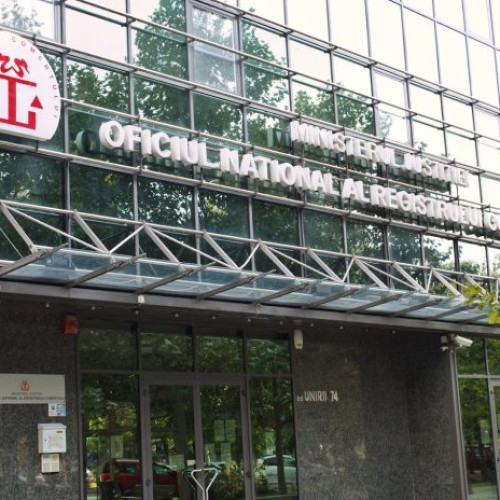 Protest spontan la Registrul Comerţului Bucureşti, activitate suspendată