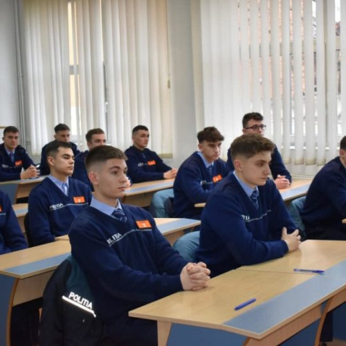Ultima zi pentru depunerea cererilor de înscriere la admiterea în școlile de poliție este 14 mai