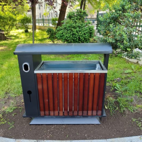 Primăria Municipiului București înlocuiește coșurile deteriorate din parcurile Cișmigiu și Herăstrău