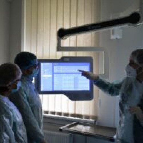 Numărul cazurilor de cancer încremenesc medicii, români tineri afectați grav