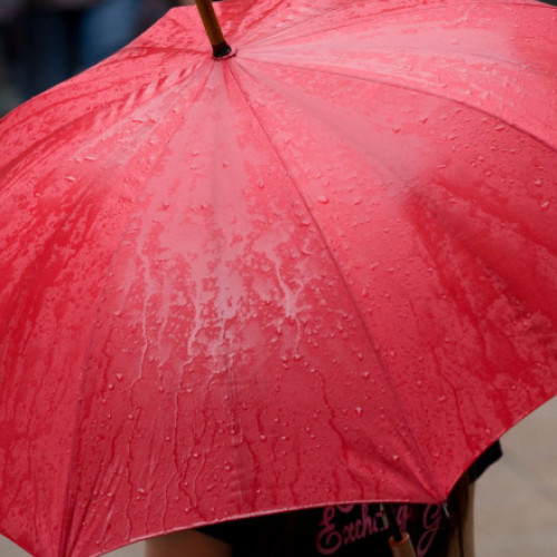 Vremă caldă, dar ploi anunțate pentru București de meteorologi la începutul lunii mai