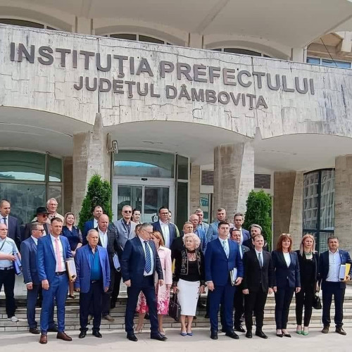 Constantin Ciprian Iacob se angajează să acționeze cu integritate și promovează interesele comunității, după depunerea candidaturii pentru șefia Consiliului Județean Dâmbovița