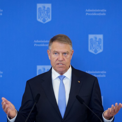 Klaus Iohannis promulgă lege pentru avansarea alegerilor prezidenţiale în România