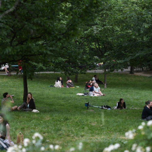 Semnificația zilei de 1 Mai. Cum s-a transformat Ziua Muncii într-o sărbătoare a relaxării