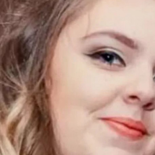 O tânără britanică a supraviețuit unei operații de micșorare a stomacului în Turcia, dar a intrat în comă și în pericol de moarte: Strângere de fonduri pentru factura de tratament de urgență