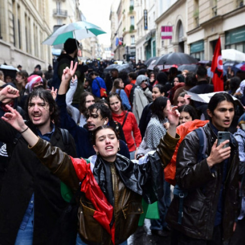 Universitatea de Ştiinţe Politice din Paris s-a închis din cauza protestelor în sprijinul palestinienilor. Studenţi în greva foamei