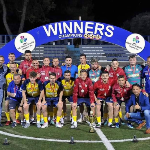 România, vicecampioană europeană, pregătită pentru Campionatul European de Minifotbal din Liga Națiunilor. Naționala noastră se pregătește intens pentru a-și apăra titlul de campioană mondială. HAI ROMÂNIA!
