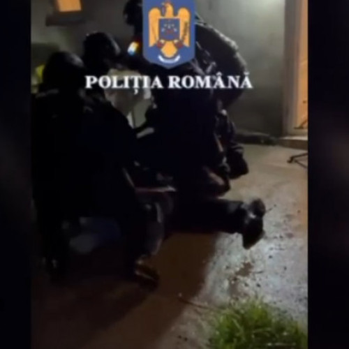 Mascații, amenințați cu toporul de un bărbat violent în București