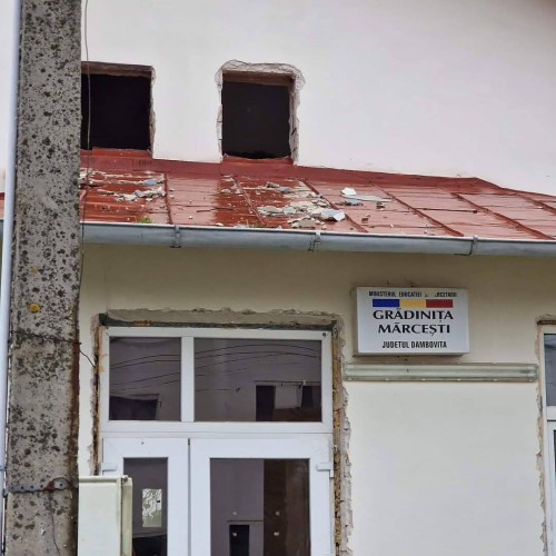 Lucrări în ritm alert pentru modernizarea Grădiniței din Mărcești, anunță primarul Nica