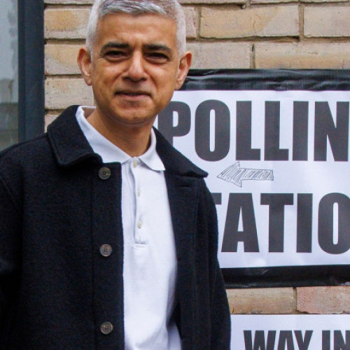 Sadiq Khan câștigă în premieră al treilea mandat de primar al Londrei - Victoria Partidului Laburist consolidată