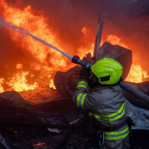 Bombardamente rusești în timpul slujbelor de Înviere în Harkov: Explozii, incendii și victime în jumătatea estică a Ucrainei