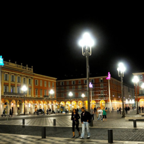 Nisa interzice minorilor să iasă noaptea în stradă, bună măsură împotriva infractorilor juvenili