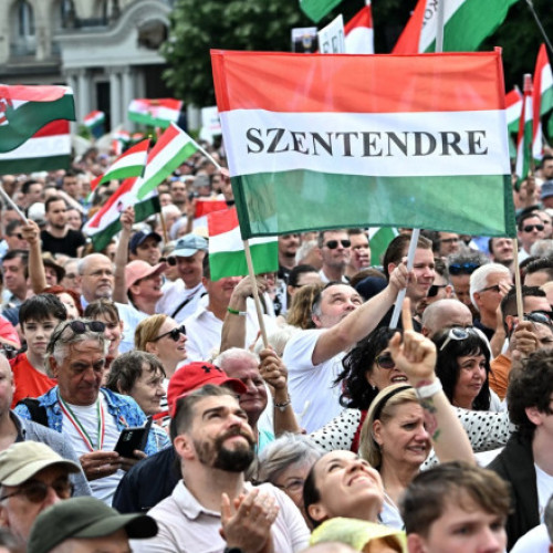 Proteste Impotriva Prim-ministrului Ungar din Partea Fostului Alitat al lui Viktor Orban Aduna Mii de Oameni in Strada