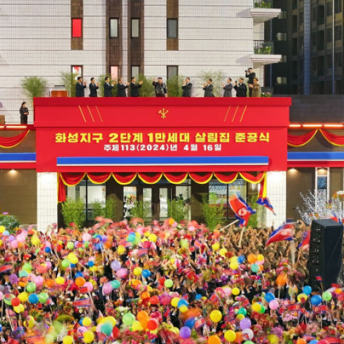 În ziua în care se crede că Kim Jong Un a împlinit 40 de ani, nord-coreenii au fost obligaţi să-i jure credinţă