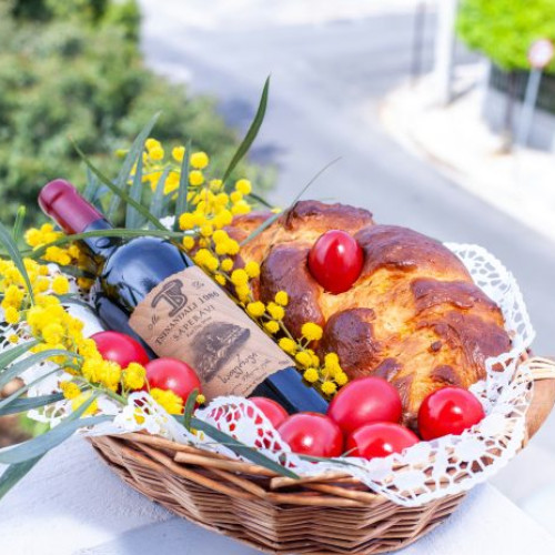 Statistici de consum pentru masa de Paște în România: Carne de oaie, ouă și vin în cantități medii lunare or Cota de găini ouătoare în UE