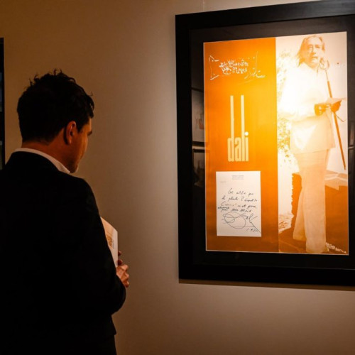 Expunerea Universului lui Salvador Dalí la ARCUB atinge un succes răsunător pentru Primarul Nicușor Dan