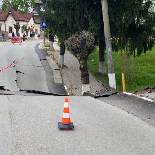 Prefectul de Prahova cere anchete după apariția craterului de la Slănic. El a trimis o sesizare inclusiv Corpului de Control