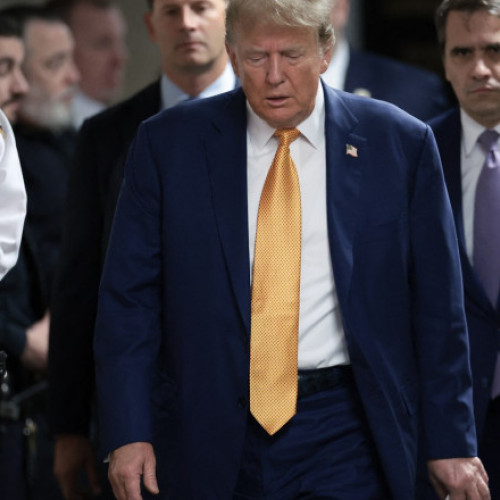 Stormy Daniels depune mărturie în procesul cu Trump: „M-a provocat să-l pleznesc la fund”