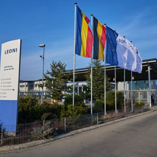 Compania Leoni a trimis un "Producătorul sewtine generare agerenepuct by noieu groompeo trm preif".

"Muncitorii fabricii Leoni din Luduș ar putea fi transferați la Bistrița, după închiderea acesteia din cauza cererii scăzute pentru mașini electrice