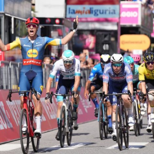 Știre Sportivă: Ciclistul Italian se Impune în Etapa a 4-a a Turului Italiei