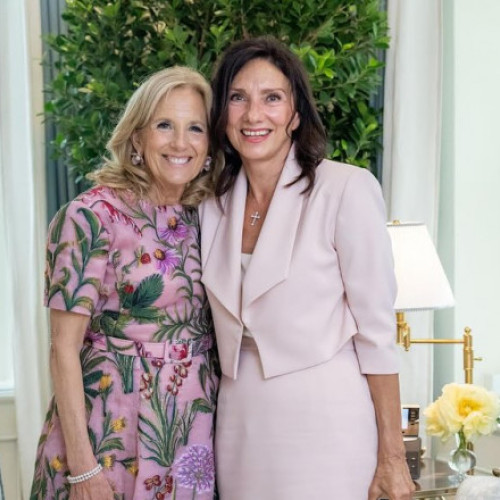 Jill Biden mulțumește Carmen Iohannis pentru vizita la Casa Albă, Klaus Iohannis primește premiul "Distinguished International Leadership" în Statele Unite ale Americii