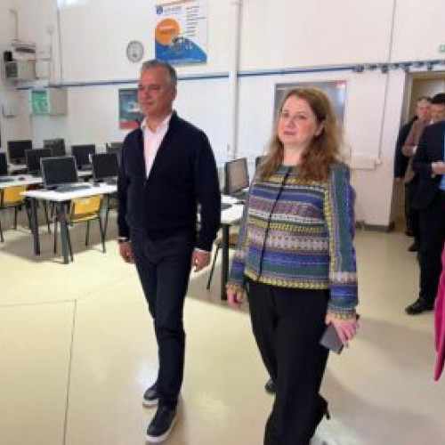 Ministrul Dezvoltării, Adrian Veştea, la vizita de lucru în Școala Profesională Germană din Brașov, un exemplu de succes în învățământul dual