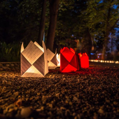 Mii de lumânări aprinse în această seară în Cetatea Târgu Mureş de către Cercetaşii României