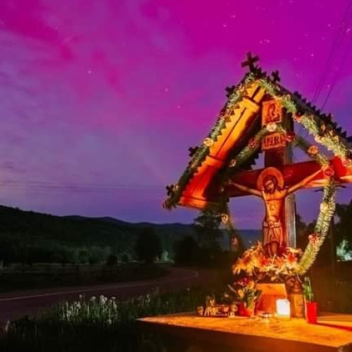 Posibilă auroră boreală în această noapte! Se așteaptă efecte negative de la furtuna geomagnetică puternică