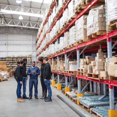 Scădere în balanța comercială a importurilor și exporturilor în primul trimestru - INS raportează datele