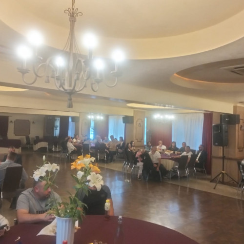 10.000 lei strânși pentru construirea unei case în comuna Tudor Vladimirescu în cadrul "Seara faptelor bune