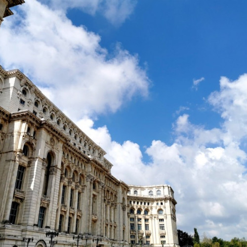 Palatul Parlamentului: Ziua copiilor cu porţi deschise pentru vizită