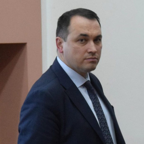 Primarul Focșaniului anunță modificări semnificative în trafic: Piața Unirii, interzisă pentru autovehicule, sprijină folosirea bicicletelor și autobuzelor / Contracandidatul acuzat în scandalul din Focșani