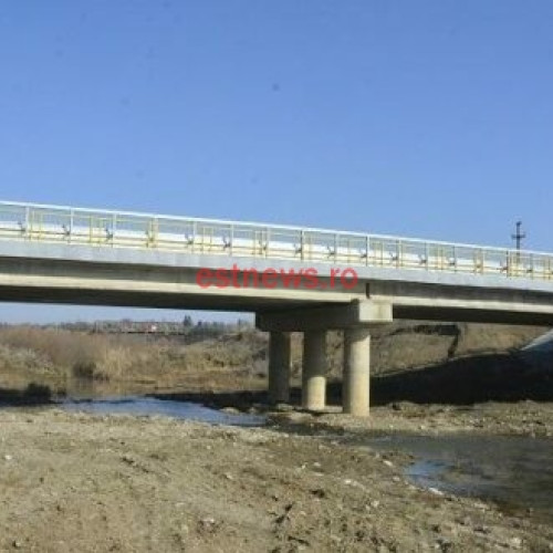 Lucrările pentru "Pod pe DJ 245 E" sunt încheiate - Consiliul Județean Vaslui modifică hotărârea pentru aprobarea devizului general și finanțarea