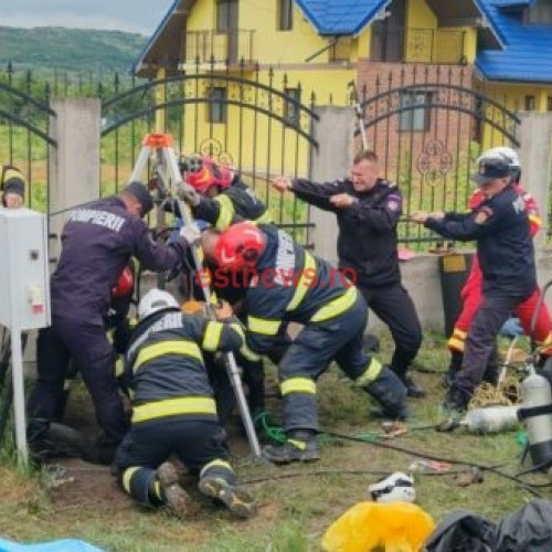 Două persoane căzute într-un canal colector din Ștefan cel Mare! Un bărbat a murit în urma intervenției pompierilor militari vasluieni
