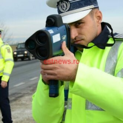 Tanar depistat de politia din Vaslui conducand cu viteza mare si sub influenta alcoolului