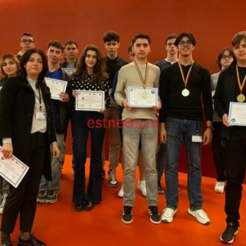 Mai mulți elevi din Vaslui au câștigat la Olimpiada de Informatică