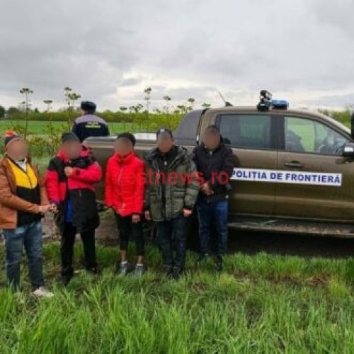 Cinci bărbați din Bangladesh, opriți la frontieră de polițiști
