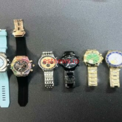 Zece ceasuri de mână de lux, confiscate la frontieră de Poliția de Frontieră, presupuse a fi contrafăcute