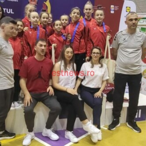 Gimnastele CSS Bârlad, aur și argint la Campionatul Național, Timișoara