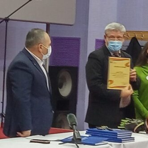 Consiliul Local Bârlad i-a surprins pe gimnasta Daniela Trică cu o diplomă de onoare pentru performanța sa la Campionatele Europene