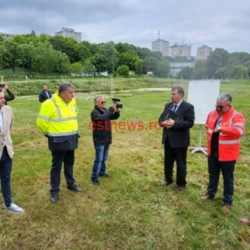 News title: "Primăria Vaslui începe construcția bazinului olimpic de înot