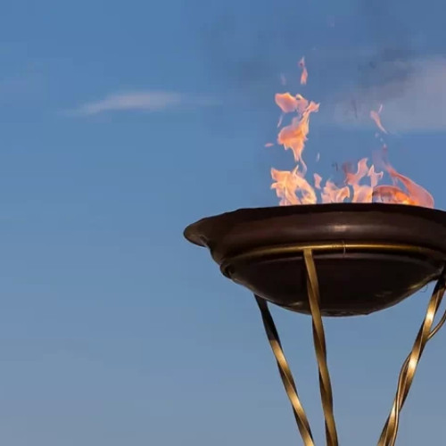 Flacăra Olimpică Sosind la Festivalul de la Cannes pe 21 Mai!